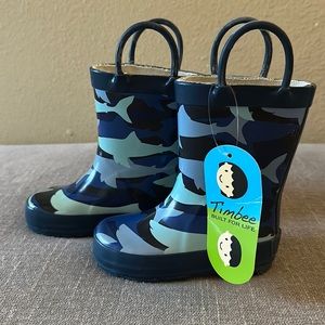 NEW Timbee Blue Shark Rain Boots Size 5 NWT